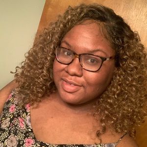 Meet your Posher, Alanna